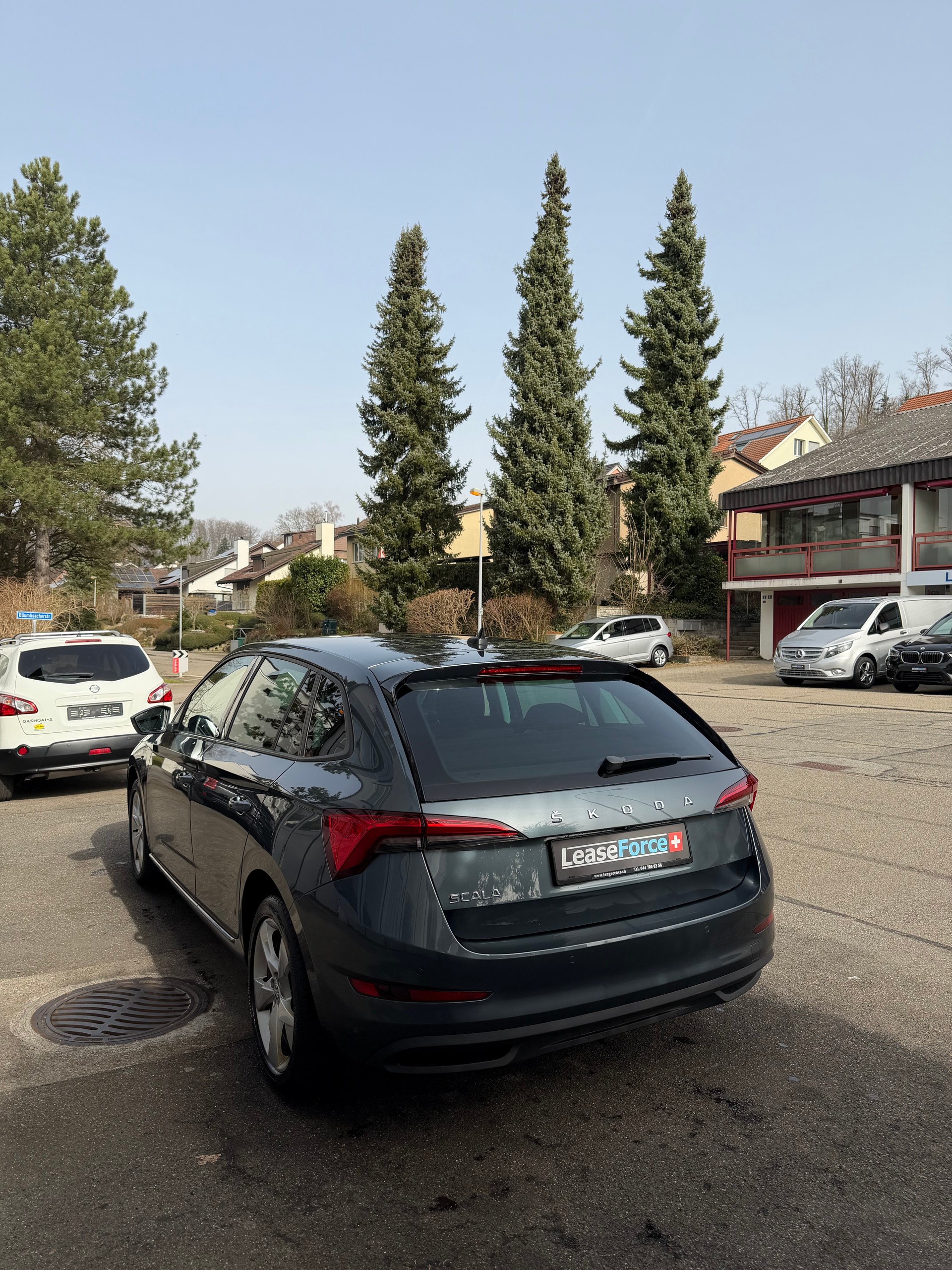 SKODA Scala 1.5 TSI ACT Ambition DSG-image-3