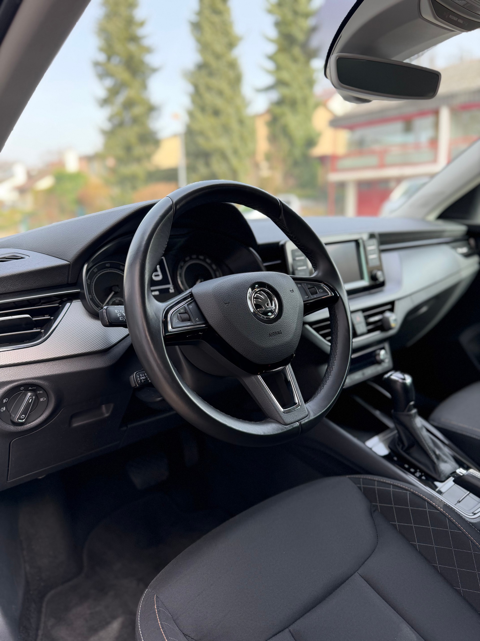 SKODA Scala 1.5 TSI ACT Ambition DSG-image-6