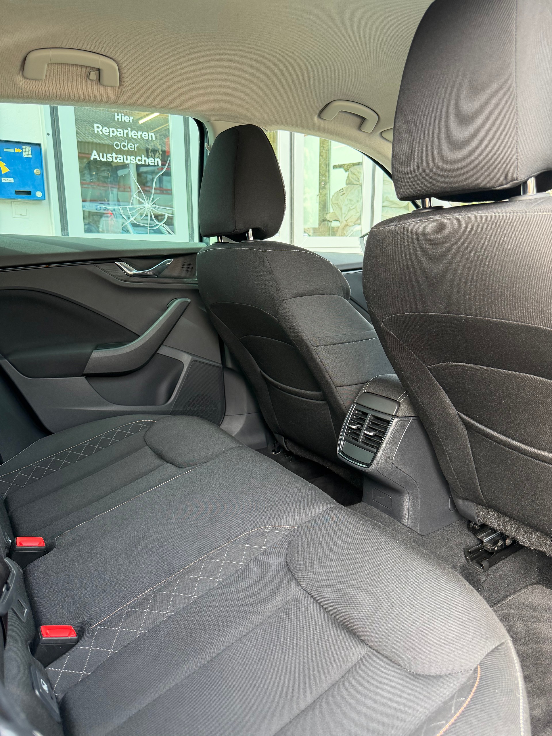 SKODA Scala 1.5 TSI ACT Ambition DSG-image-10