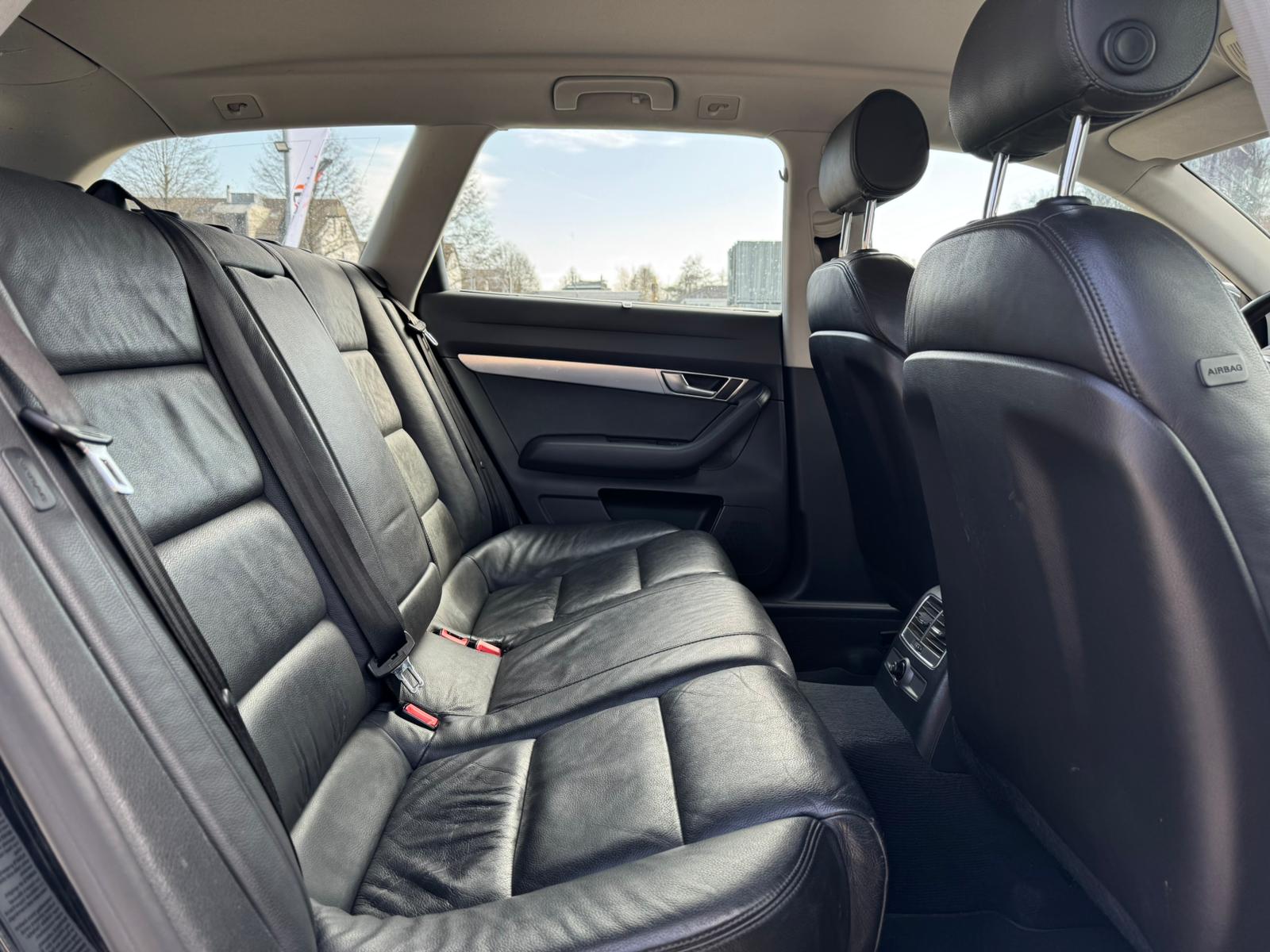 AUDI A6 Avant 2.7 V6 TDI quattro tiptronic-image-11