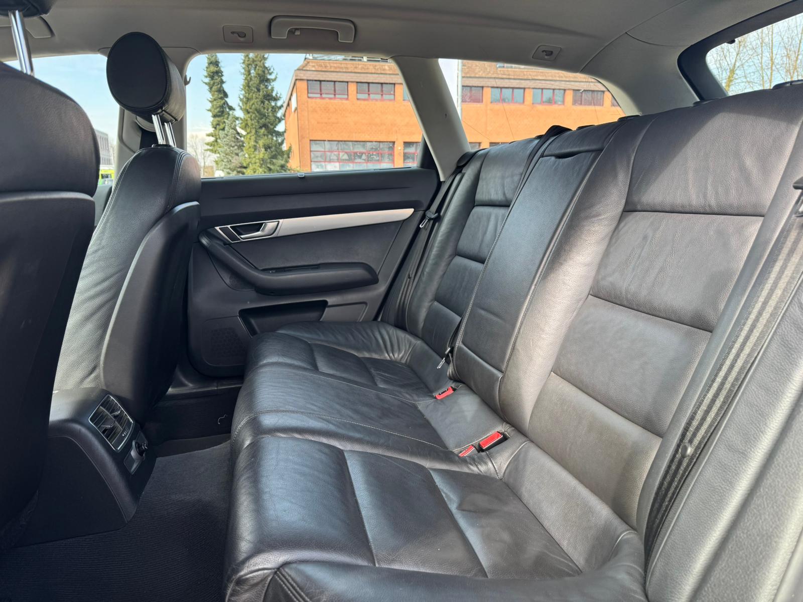 AUDI A6 Avant 2.7 V6 TDI quattro tiptronic-image-9