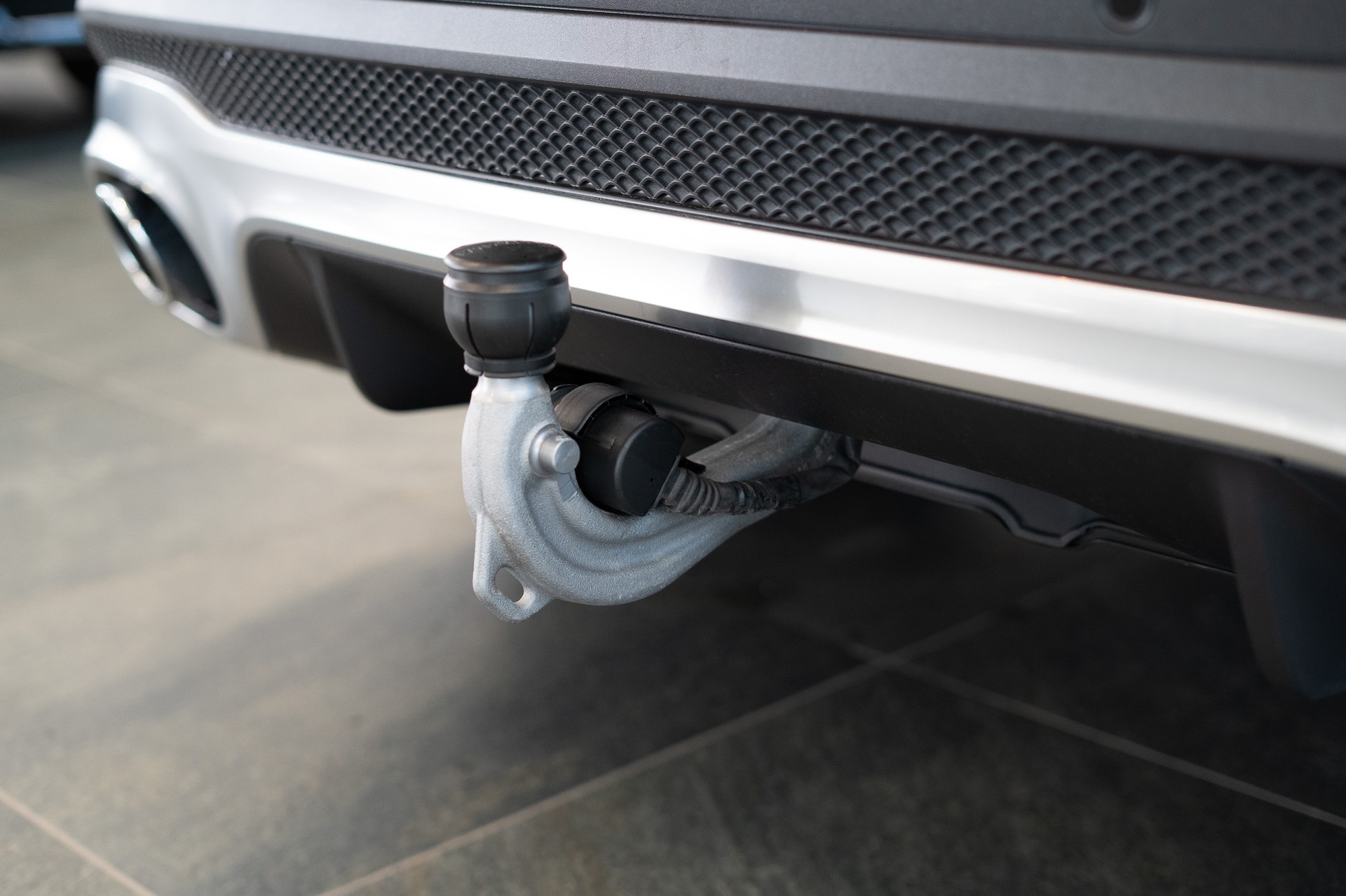 MERCEDES-BENZ GLB 35 AMG 4matic / Facelift / 360°Kamera / AHK-image-24