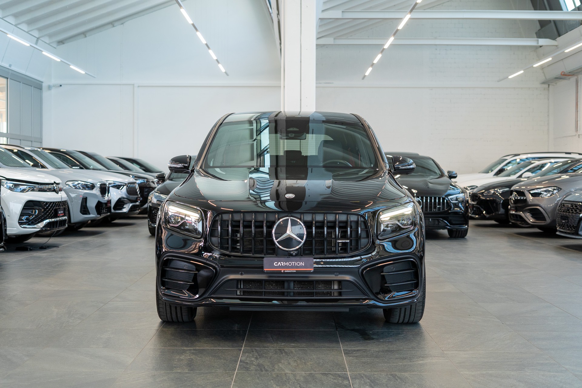 MERCEDES-BENZ GLB 35 AMG 4matic / Facelift / 360°Kamera / AHK-showroom-element-1