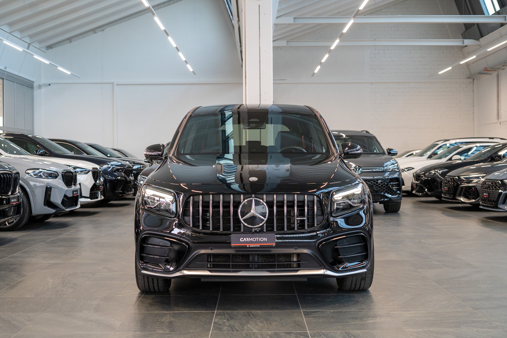 MERCEDES-BENZ GLB 35 AMG 4matic / Facelift / 360°Kamera / AHK-image-1