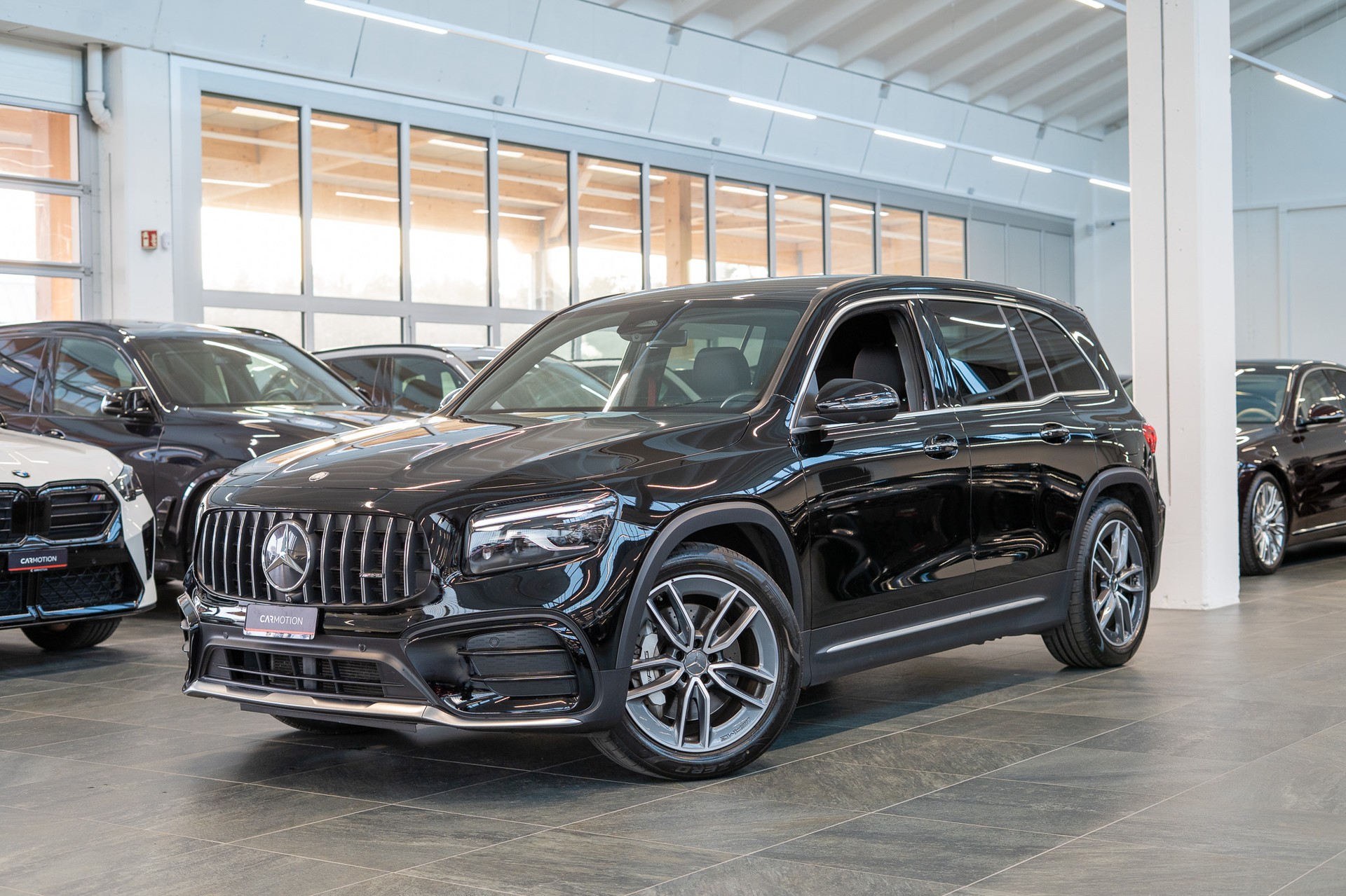 MERCEDES-BENZ GLB 35 AMG 4matic / Facelift / 360°Kamera / AHK-image-0