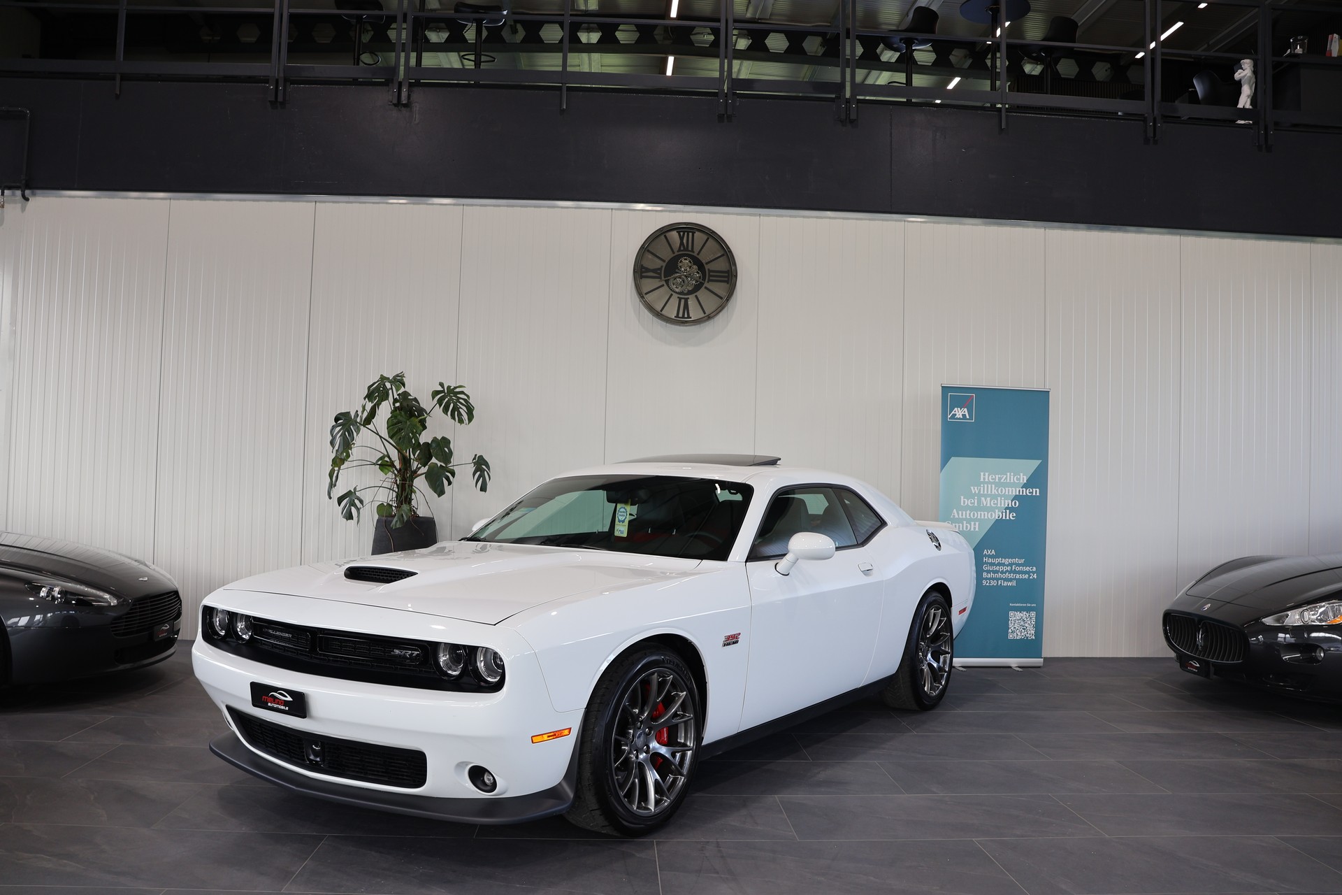 DODGE Challenger SRT 392 6.4 V8 Hemi-image-0