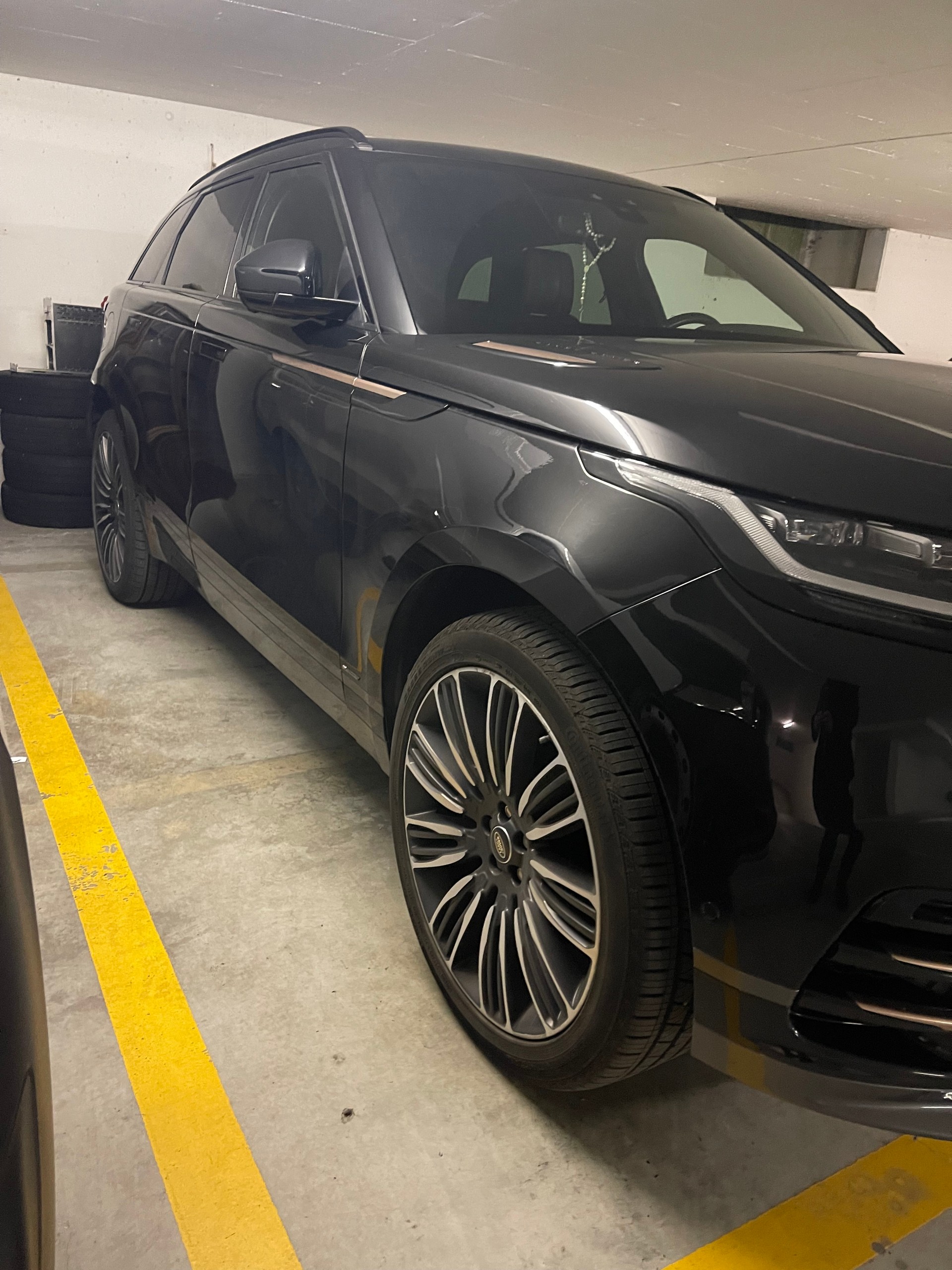 LAND ROVER Range Rover Velar R-Dynamic P 300 SE Automatic-image-2