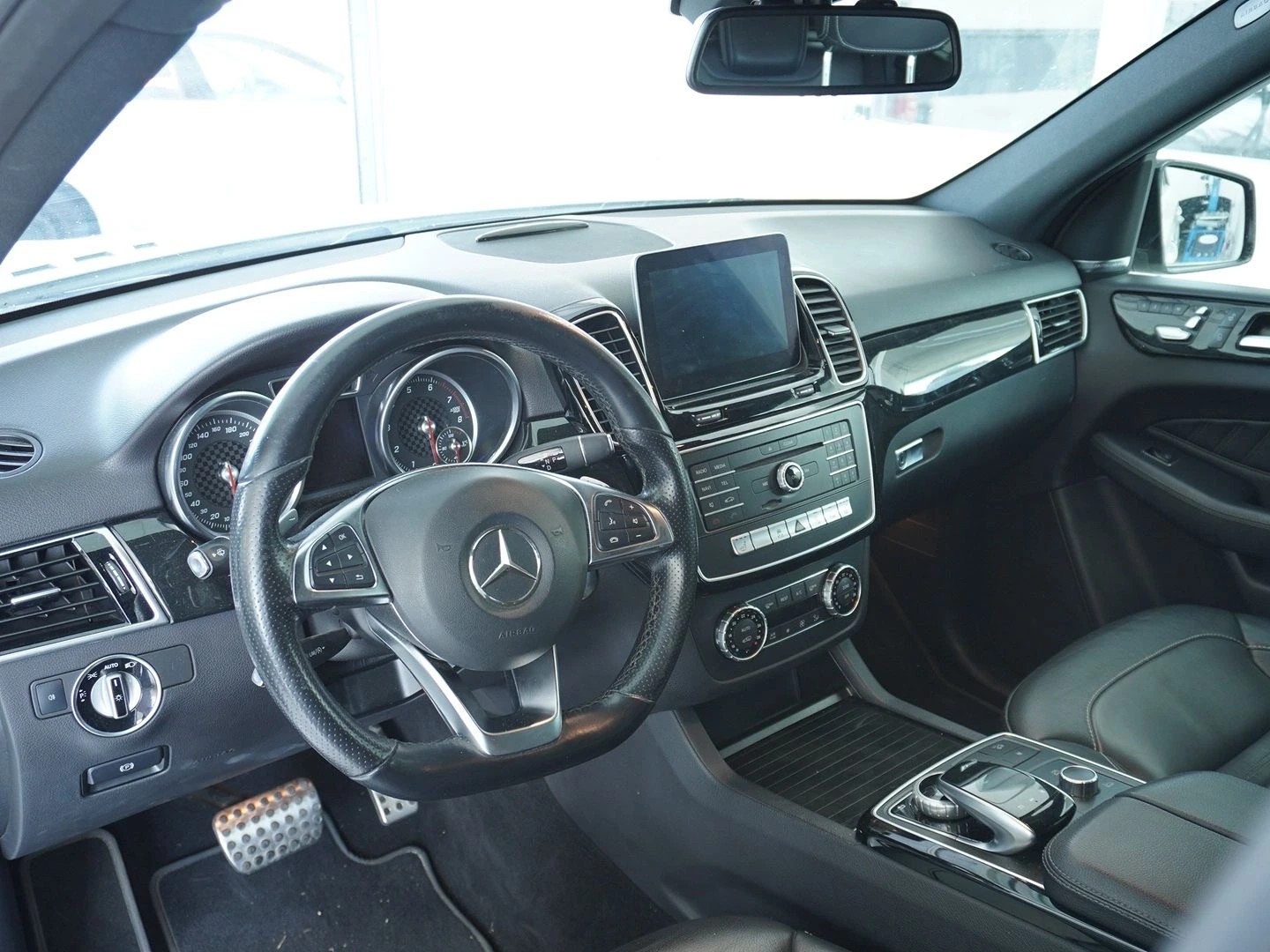 MERCEDES-BENZ GLE 43 AMG Executive 4Matic 9G-Tronic-image-2