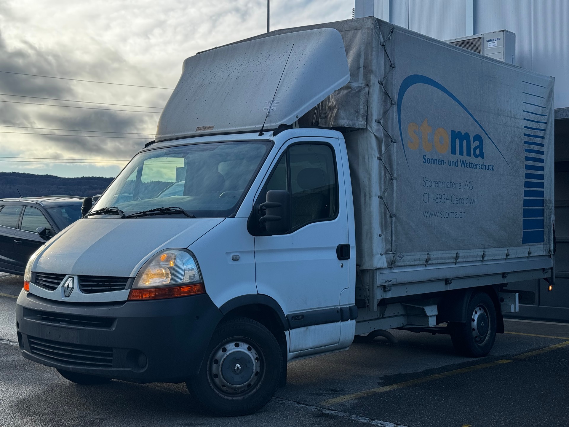 RENAULT Master T35 2.5dCi L2H1-image-0