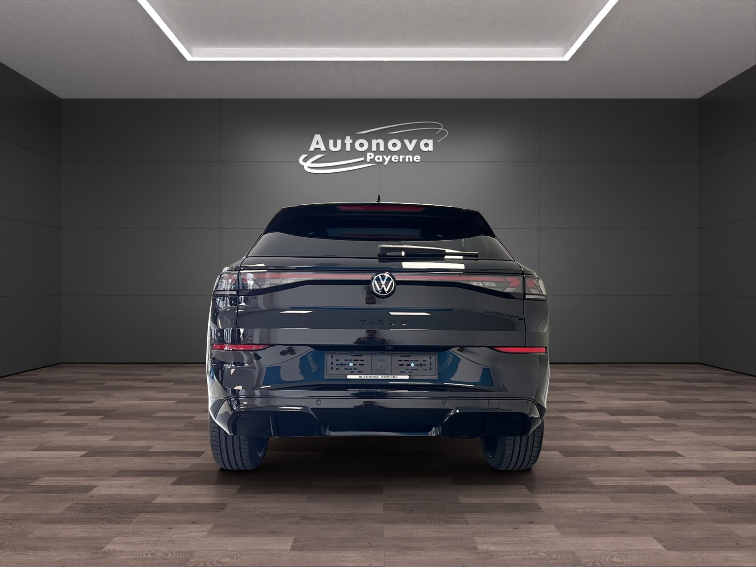 VW T-Roc 1.5 eTSI mHEV R-Line DSG-image-4