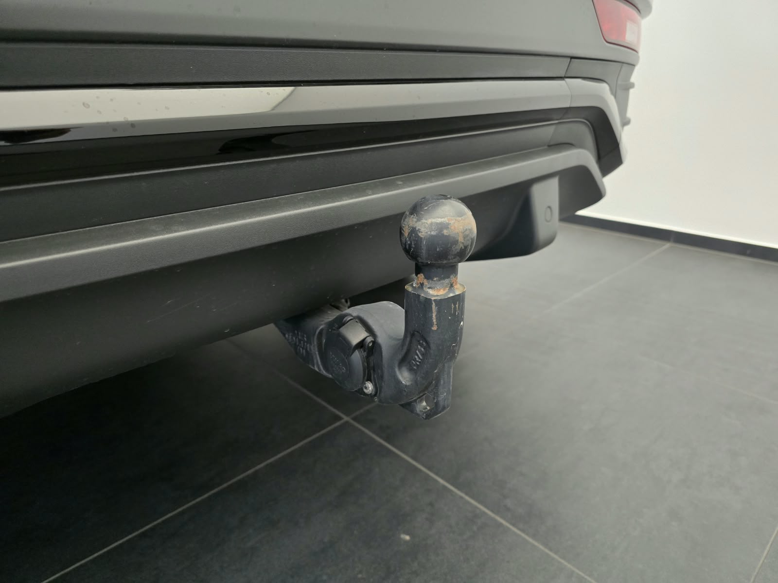 AUDI Q5 Sportback 40 TDI Blackedition quattro S-tronic-image-17