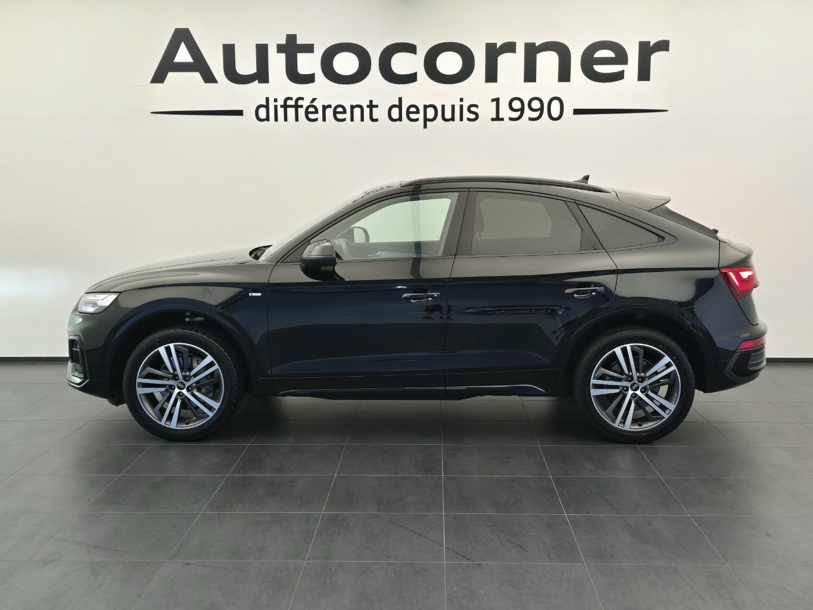 AUDI Q5 Sportback 40 TDI Blackedition quattro S-tronic-image-1