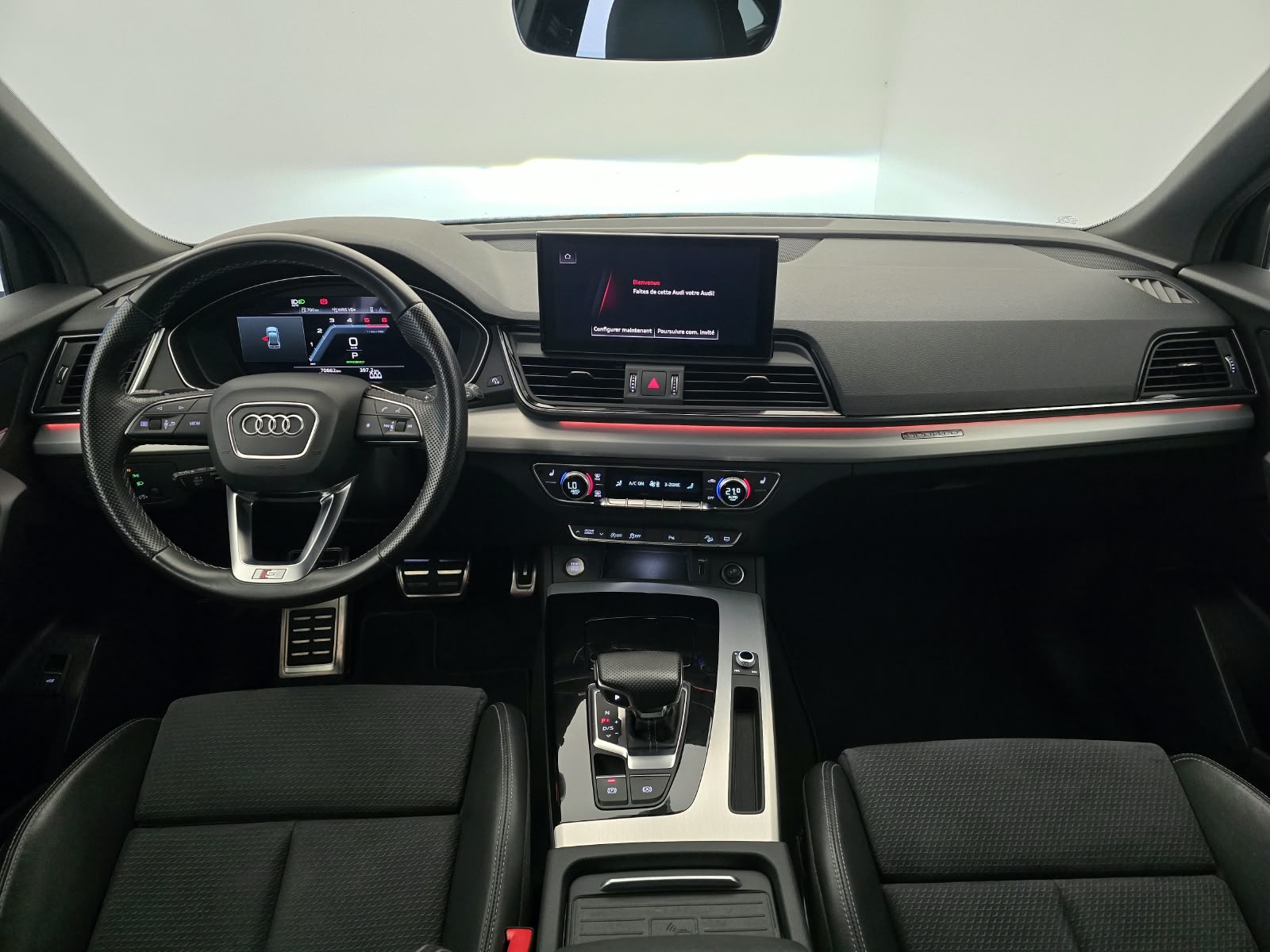 AUDI Q5 Sportback 40 TDI Blackedition quattro S-tronic-image-9
