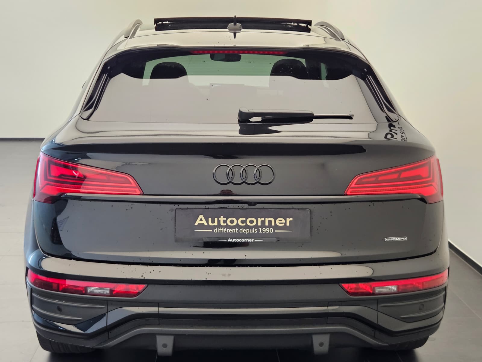 AUDI Q5 Sportback 40 TDI Blackedition quattro S-tronic-image-7