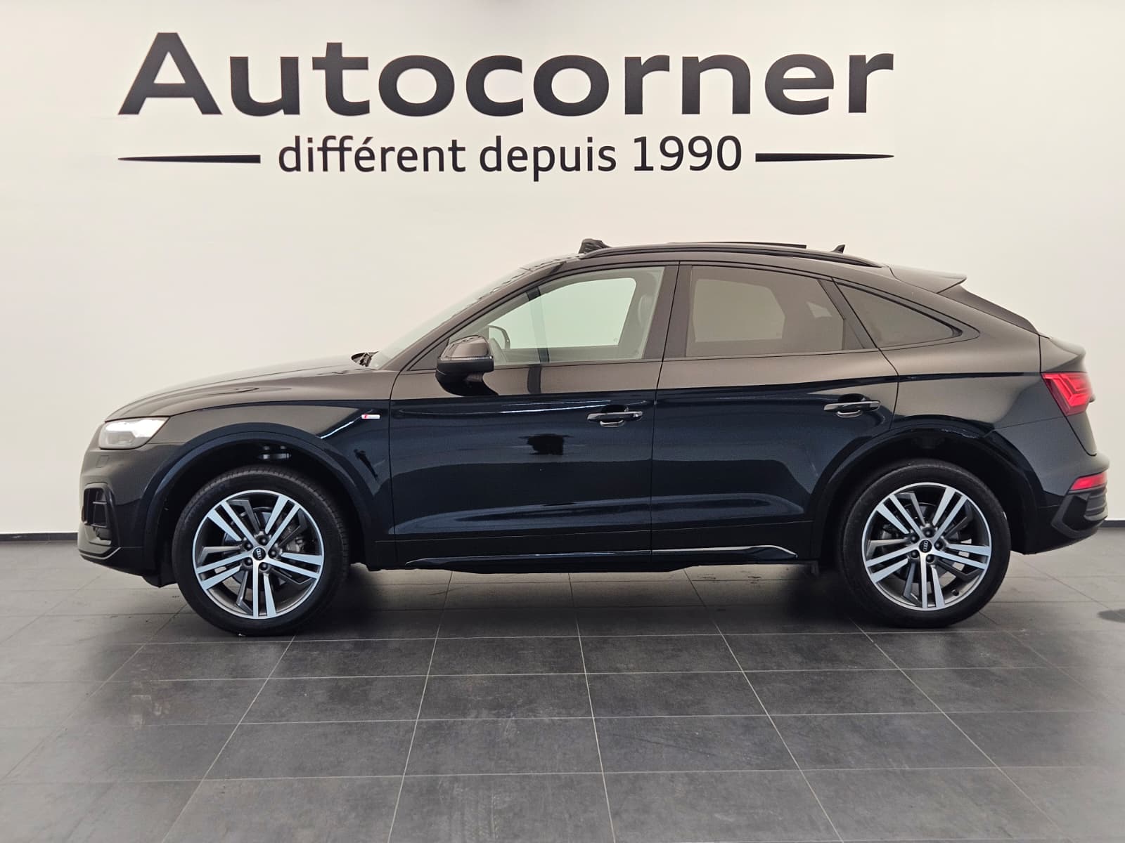 AUDI Q5 Sportback 40 TDI Blackedition quattro S-tronic-image-1