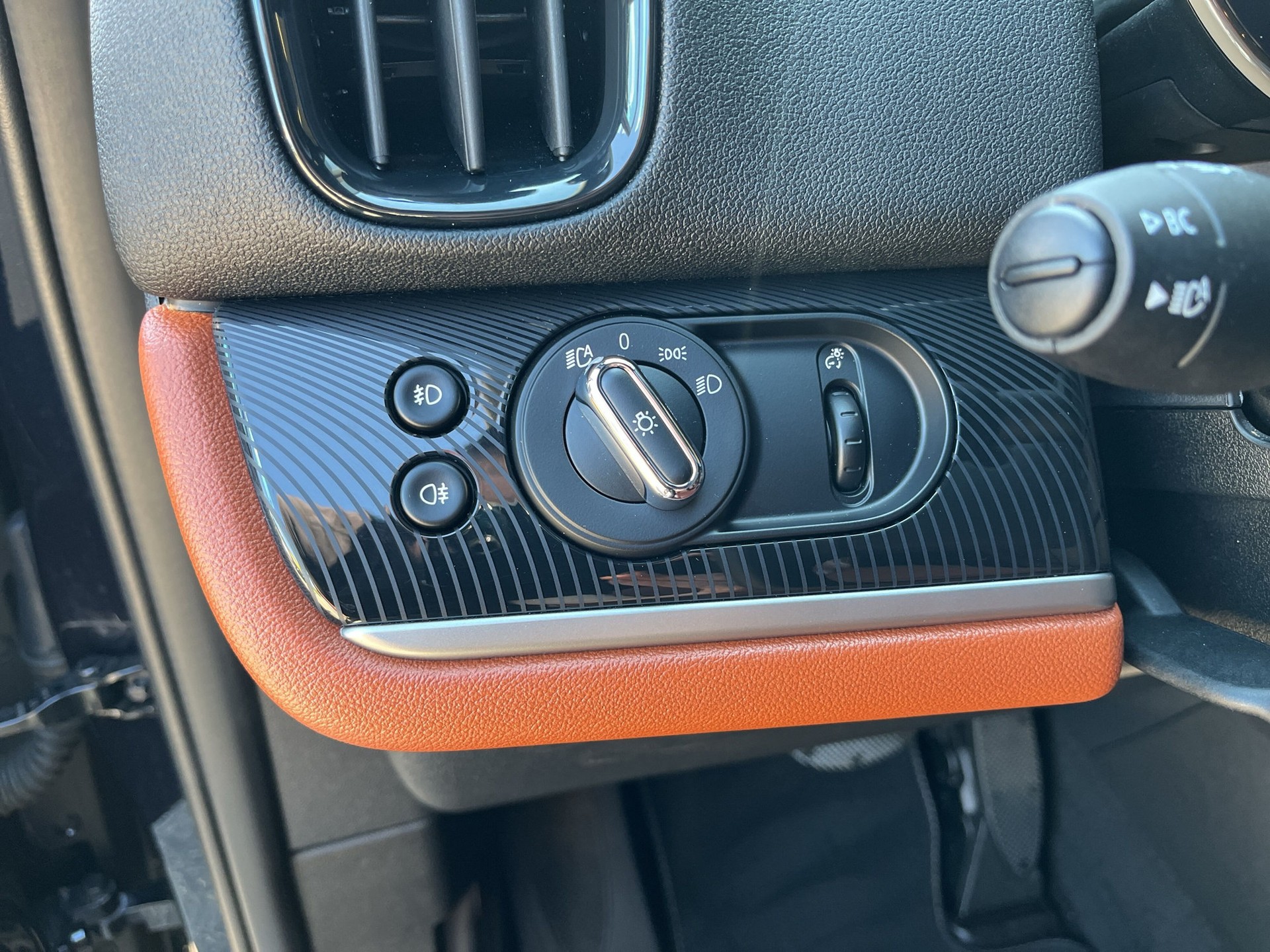 MINI Countryman Cooper SE ALL4 PHEV Steptronic-image-19