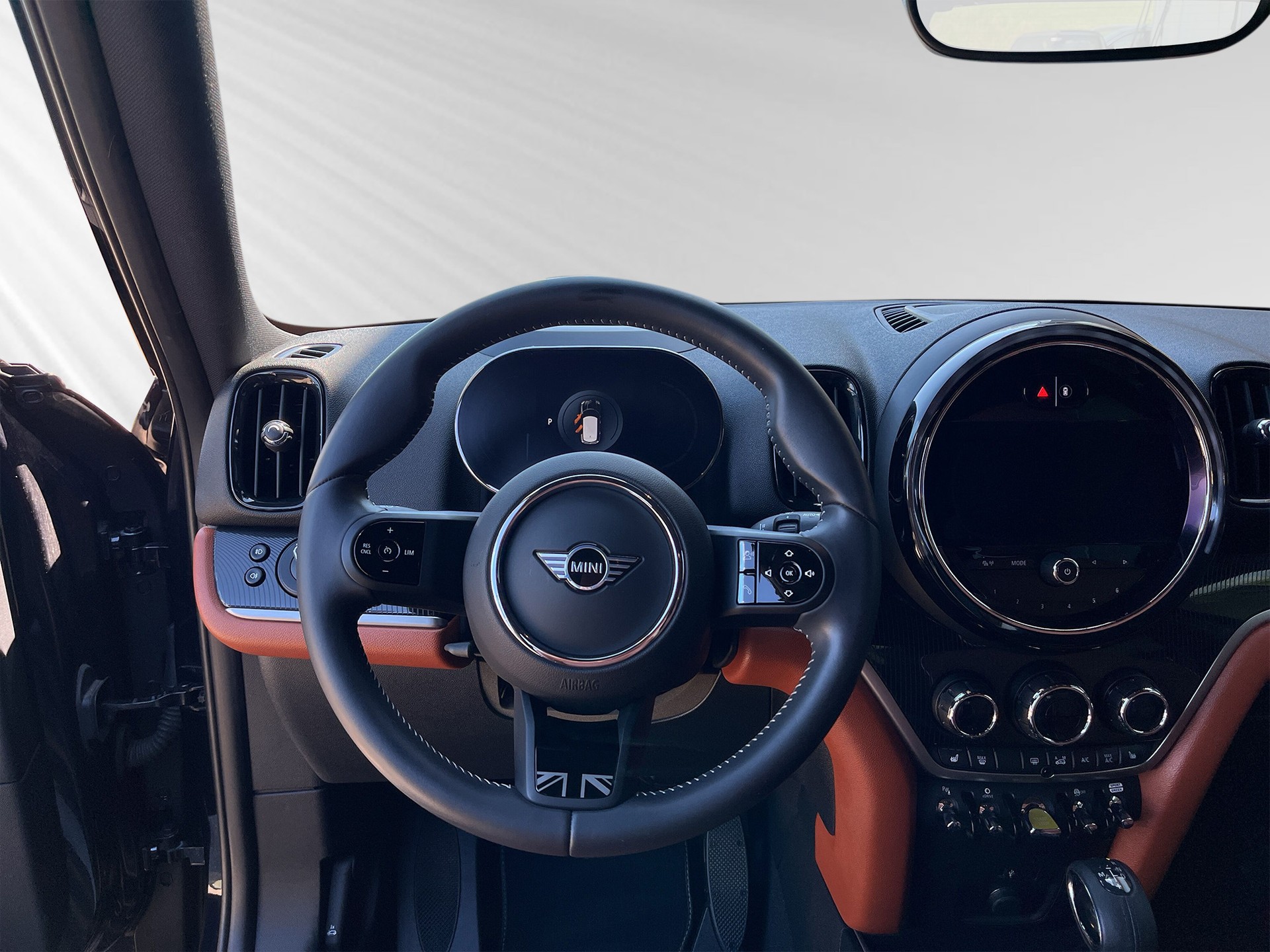 MINI Countryman Cooper SE ALL4 PHEV Steptronic-image-4
