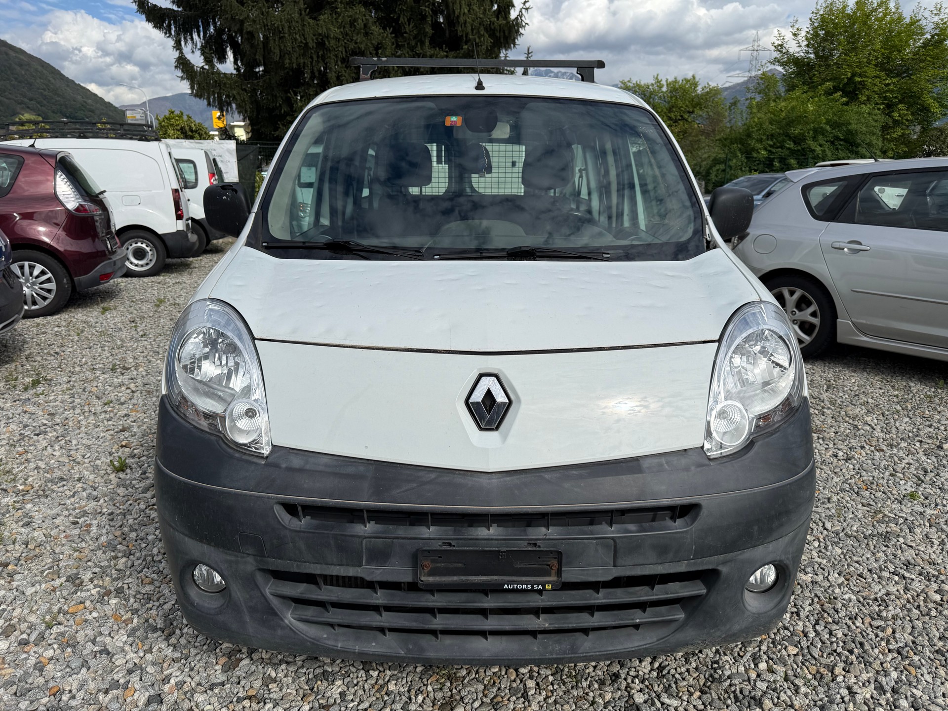 RENAULT Kangoo Maxi dCi 90 5 Plätze / 5 places-image-1