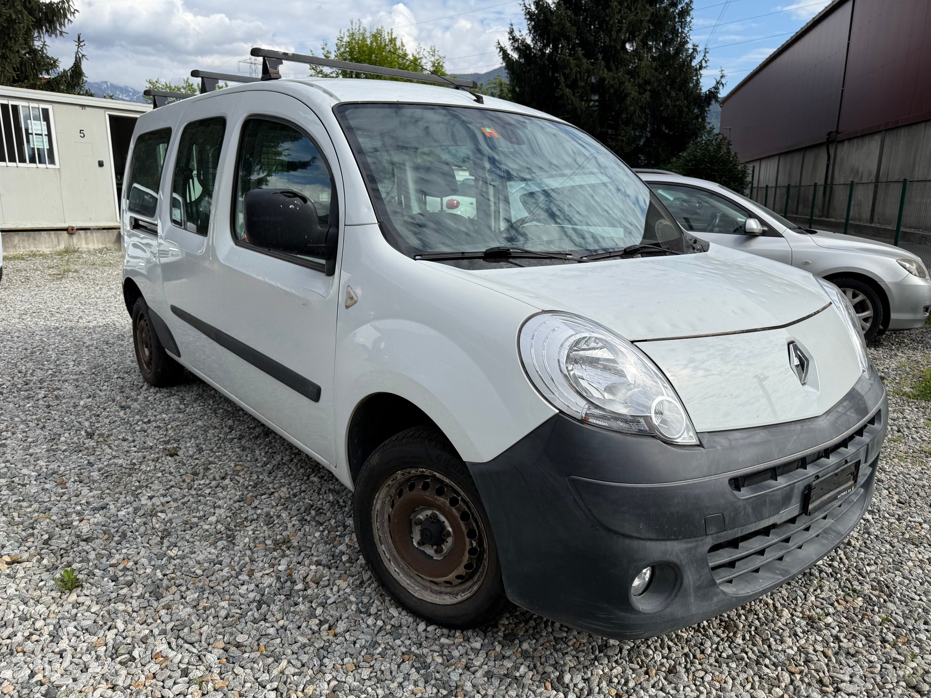 RENAULT Kangoo Maxi dCi 90 5 Plätze / 5 places-image-2