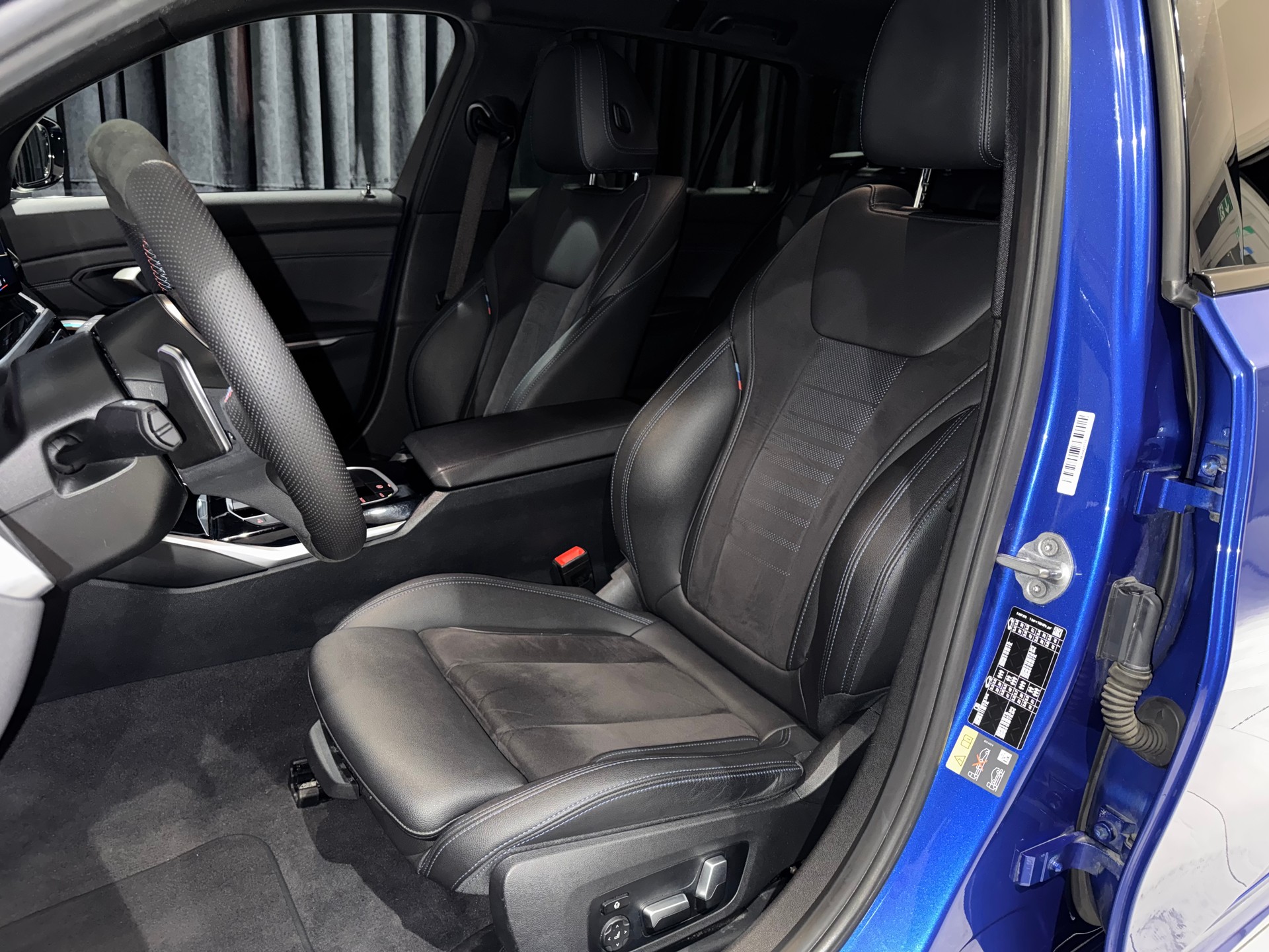 BMW 330e Steptronic M Sport Pro | Facelift |-image-21