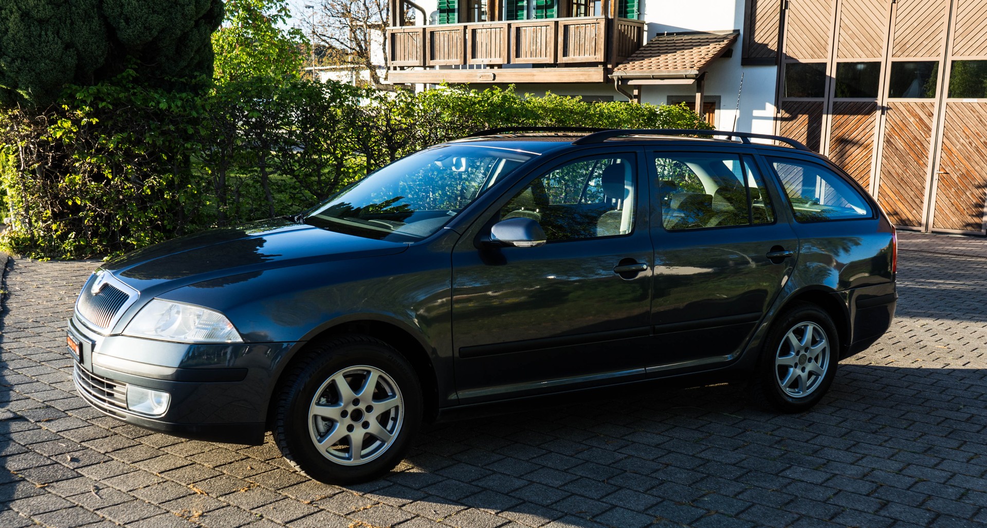 SKODA Octavia 2.0 TDI Ambiente KOMBI AUTOMAT-showroom-element-2
