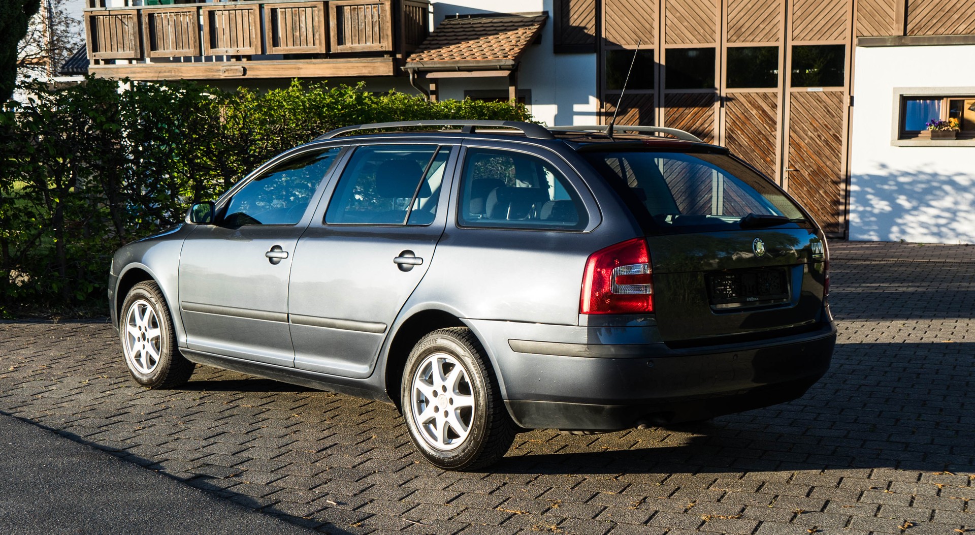 SKODA Octavia 2.0 TDI Ambiente KOMBI AUTOMAT-image-6