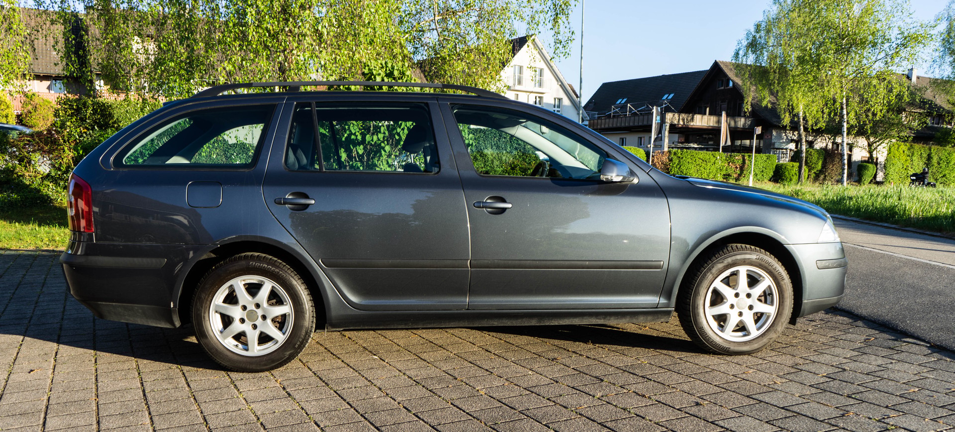 SKODA Octavia 2.0 TDI Ambiente KOMBI AUTOMAT-image-4