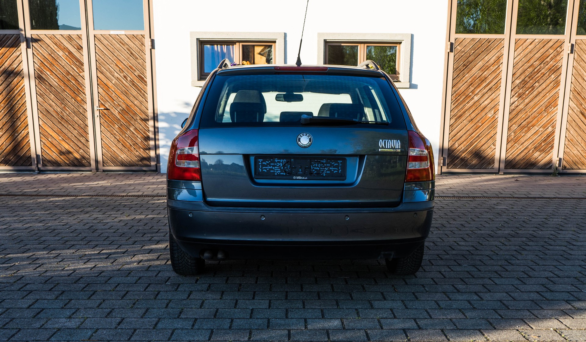 SKODA Octavia 2.0 TDI Ambiente KOMBI AUTOMAT-image-7