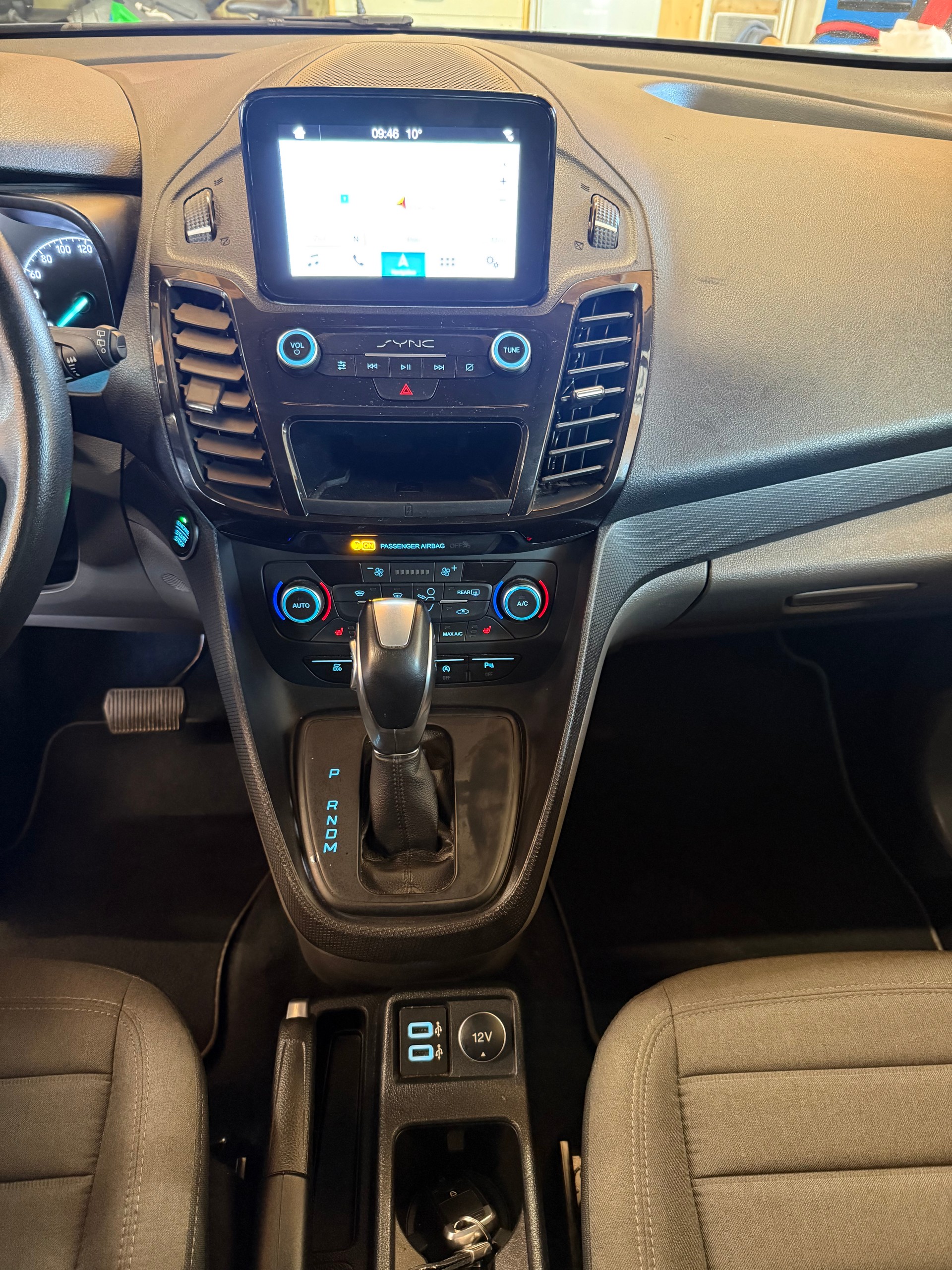 FORD Grand Tourneo Connect 1.5 EcoBlue Titanium Automat-image-12