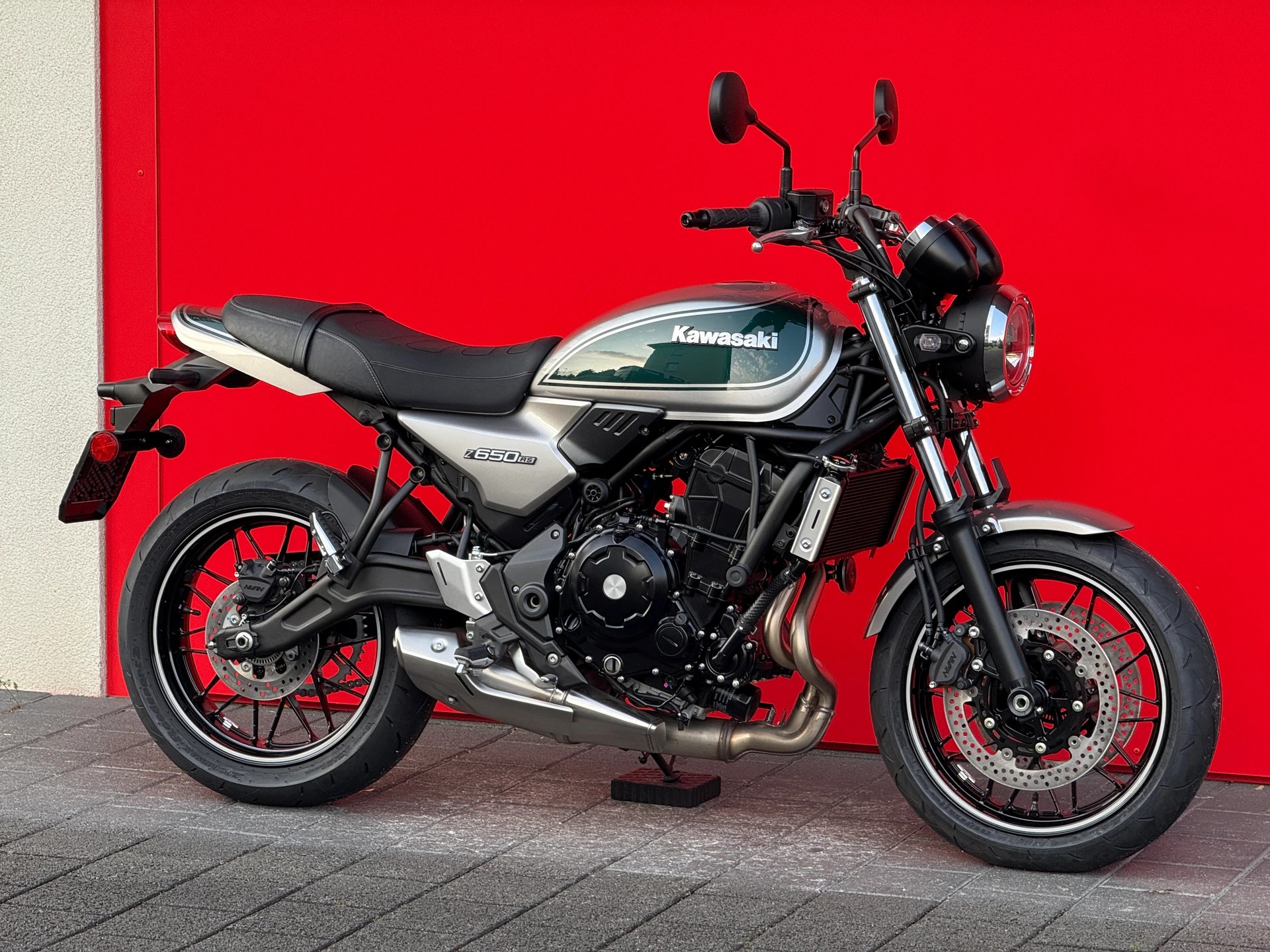KAWASAKI Z 650 RS-image-10