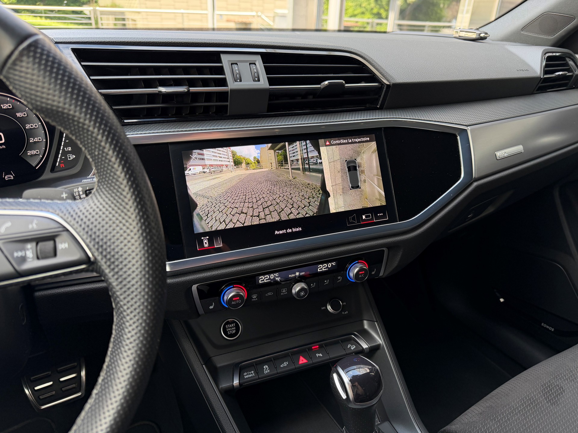 AUDI Q3 SB 45 TFSI e S li S-tr-image-9