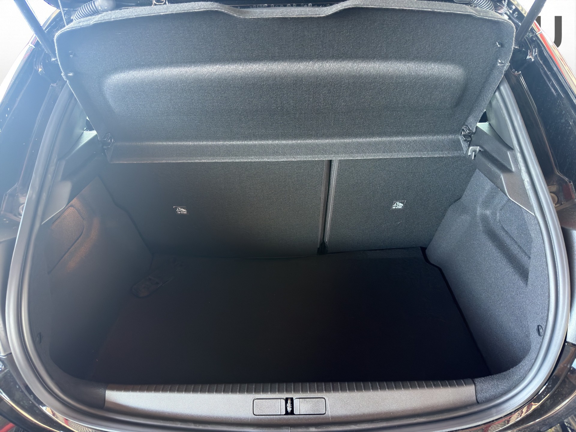 OPEL Corsa-e 156 GS Pack Komfort 3 Phaser-image-25
