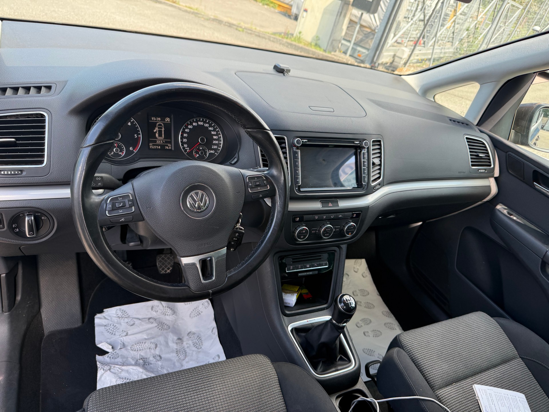 VW Sharan 2.0 TDI BMT Highline 4Motion-image-8