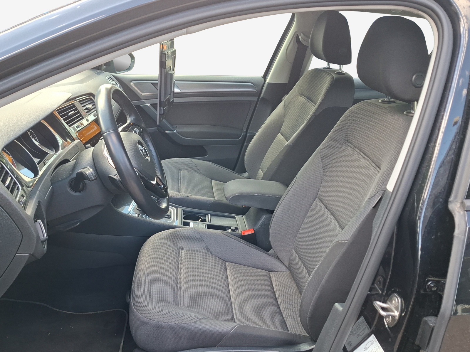VW Golf 2.0 TDI Comfortline 4Motion DSG-image-7