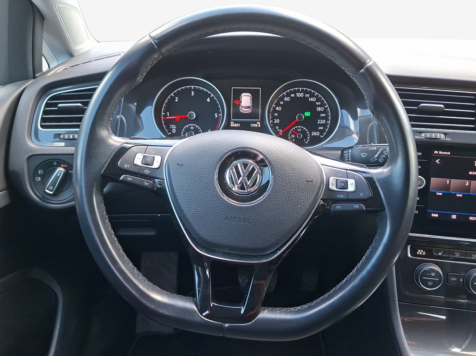 VW Golf 2.0 TDI Comfortline 4Motion DSG-image-9