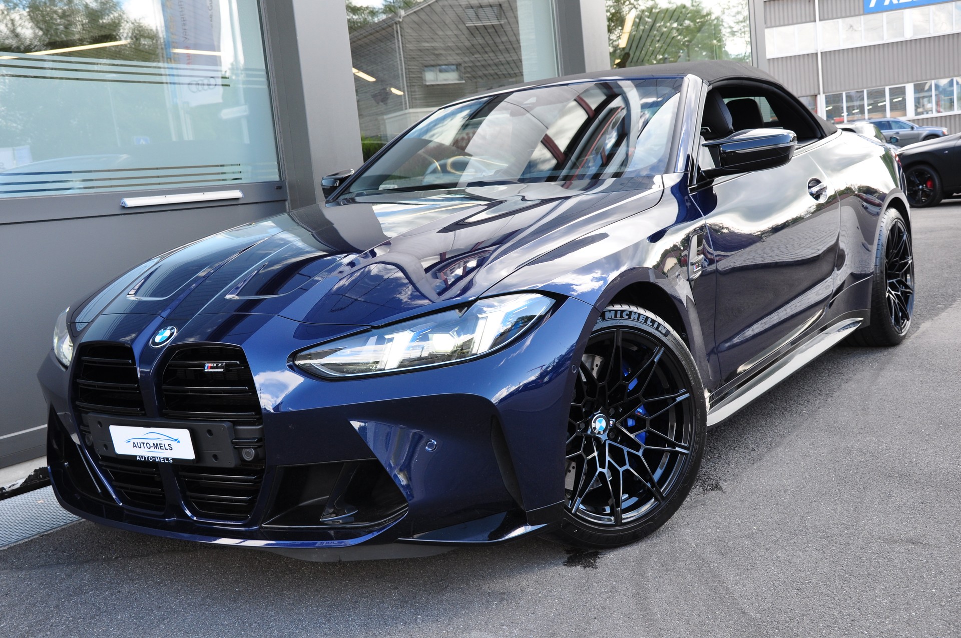 BMW M4 Cabrio Competition M xDrive-image-3