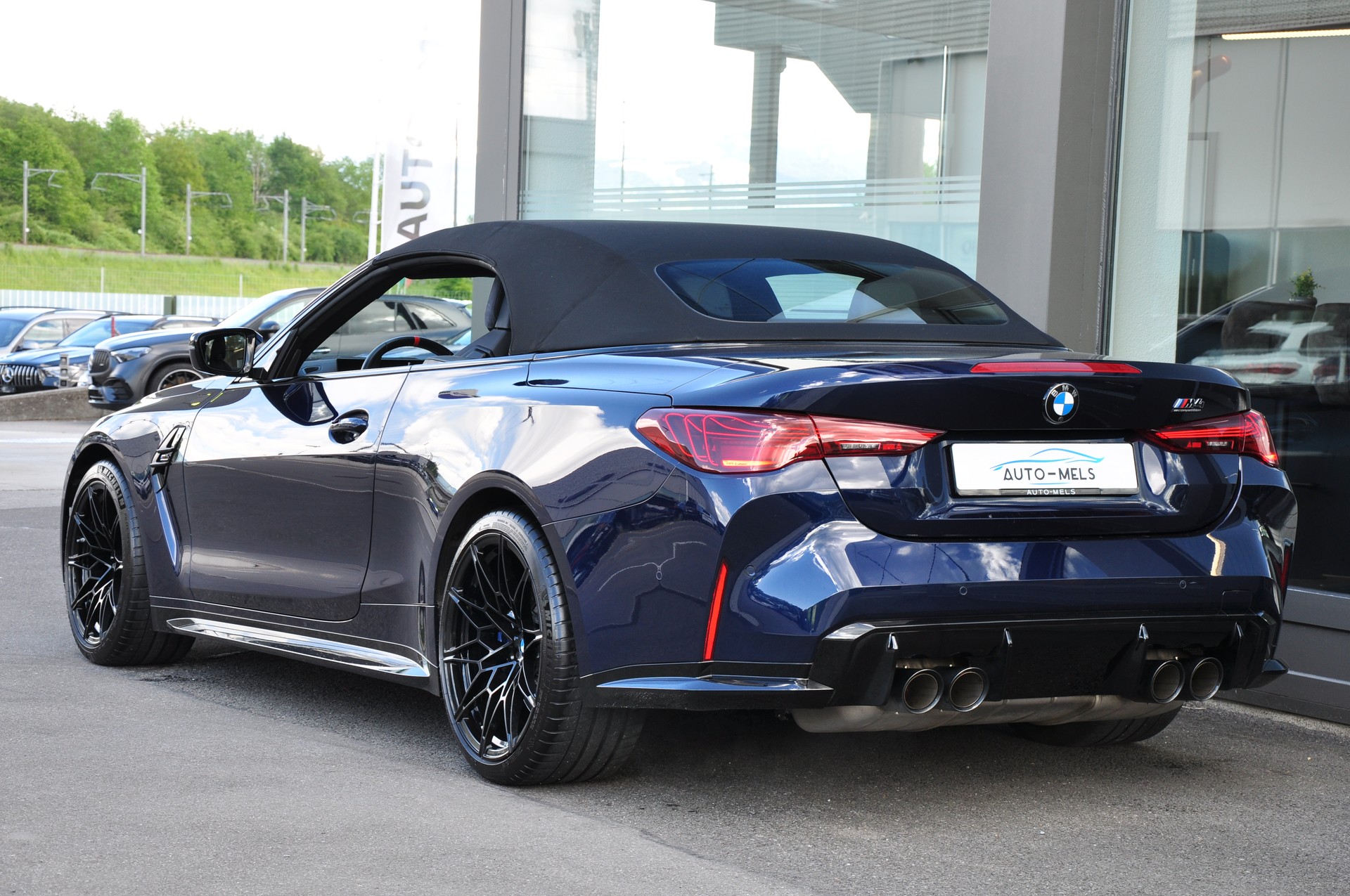 BMW M4 Cabrio Competition M xDrive-image-6