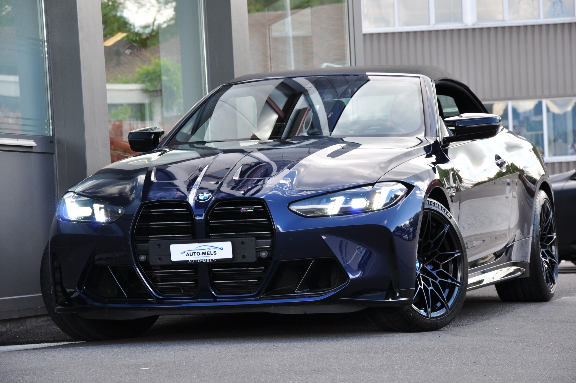 BMW M4 Cabrio Competition M xDrive-image-1