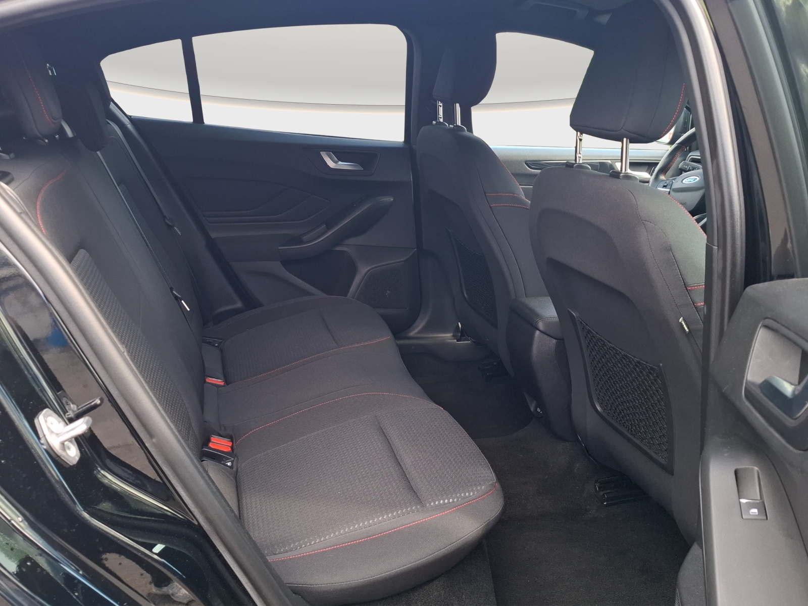 FORD Focus 1.0 SCTi ST Line // 8-fach Aluminiumbereift-image-10