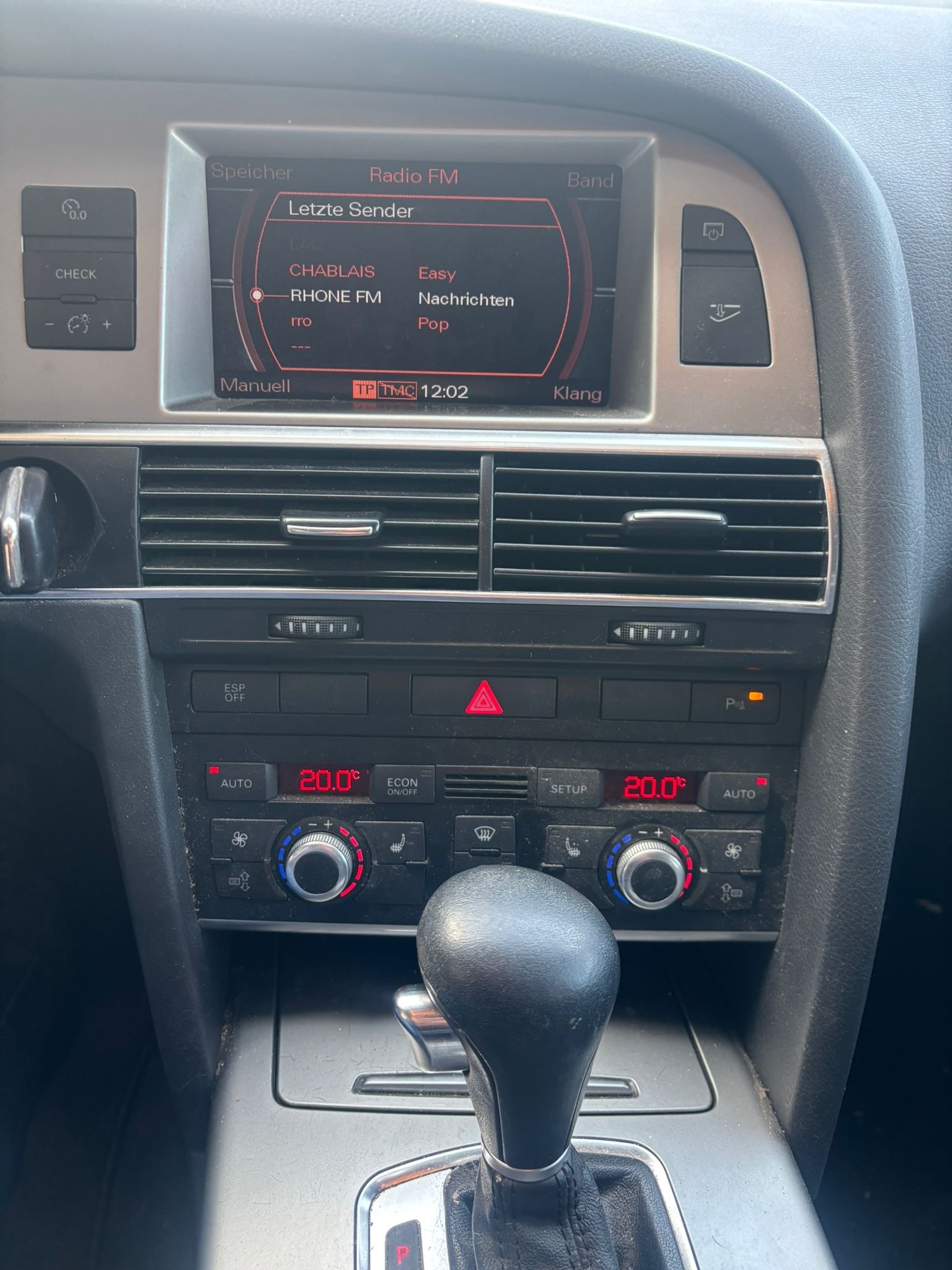 AUDI A6 Avant 3.0 V6 TDI quattro-image-8