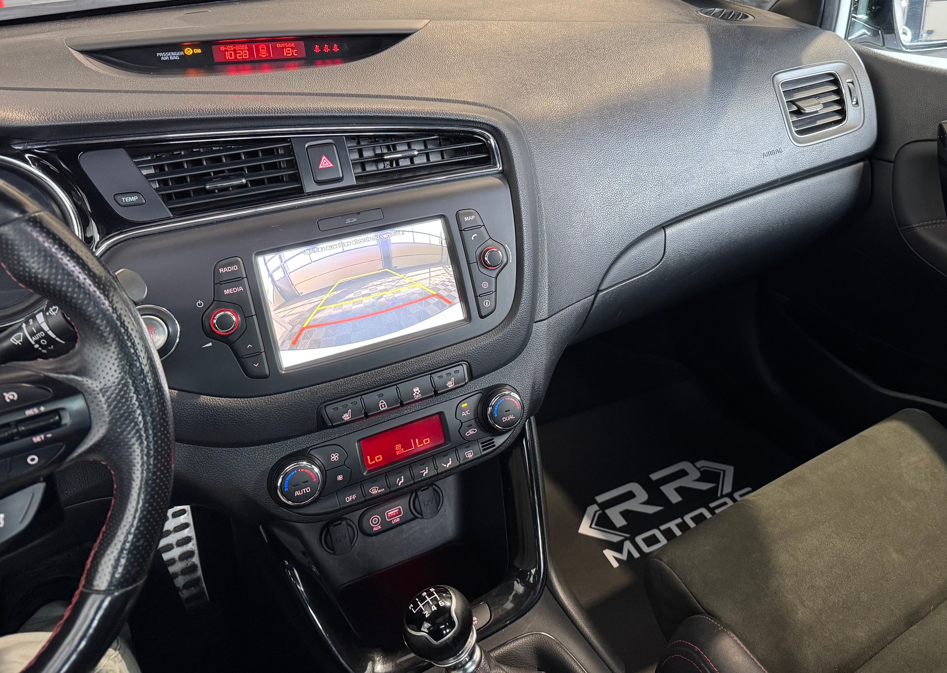 KIA Cee'd 1.6 GDi GT-image-7