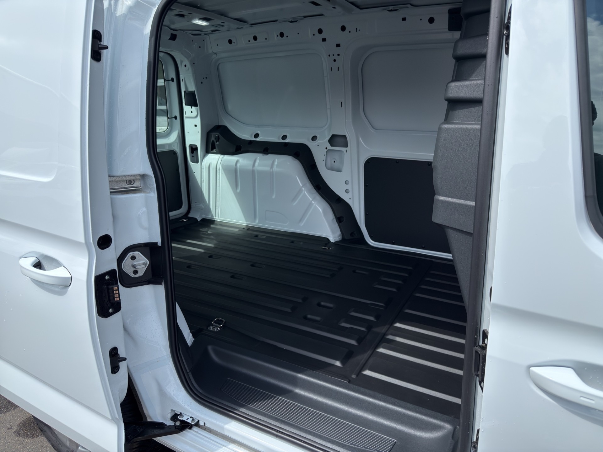 FORD Grand Transit Connect Kaw. 1.5 EcoBoost 150 Titanium PHEV-image-11