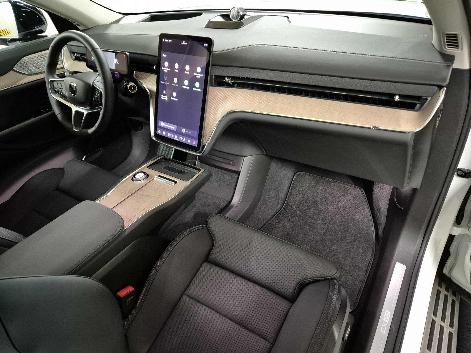 VOLVO EX90 Twin Performance Ultra AWD-image-17