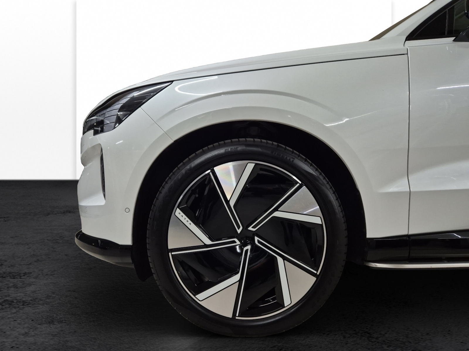 VOLVO EX90 Twin Performance Ultra AWD-image-19