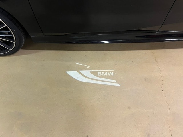 BMW M135i xDrive Steptronic, RESERVIERT!-image-11