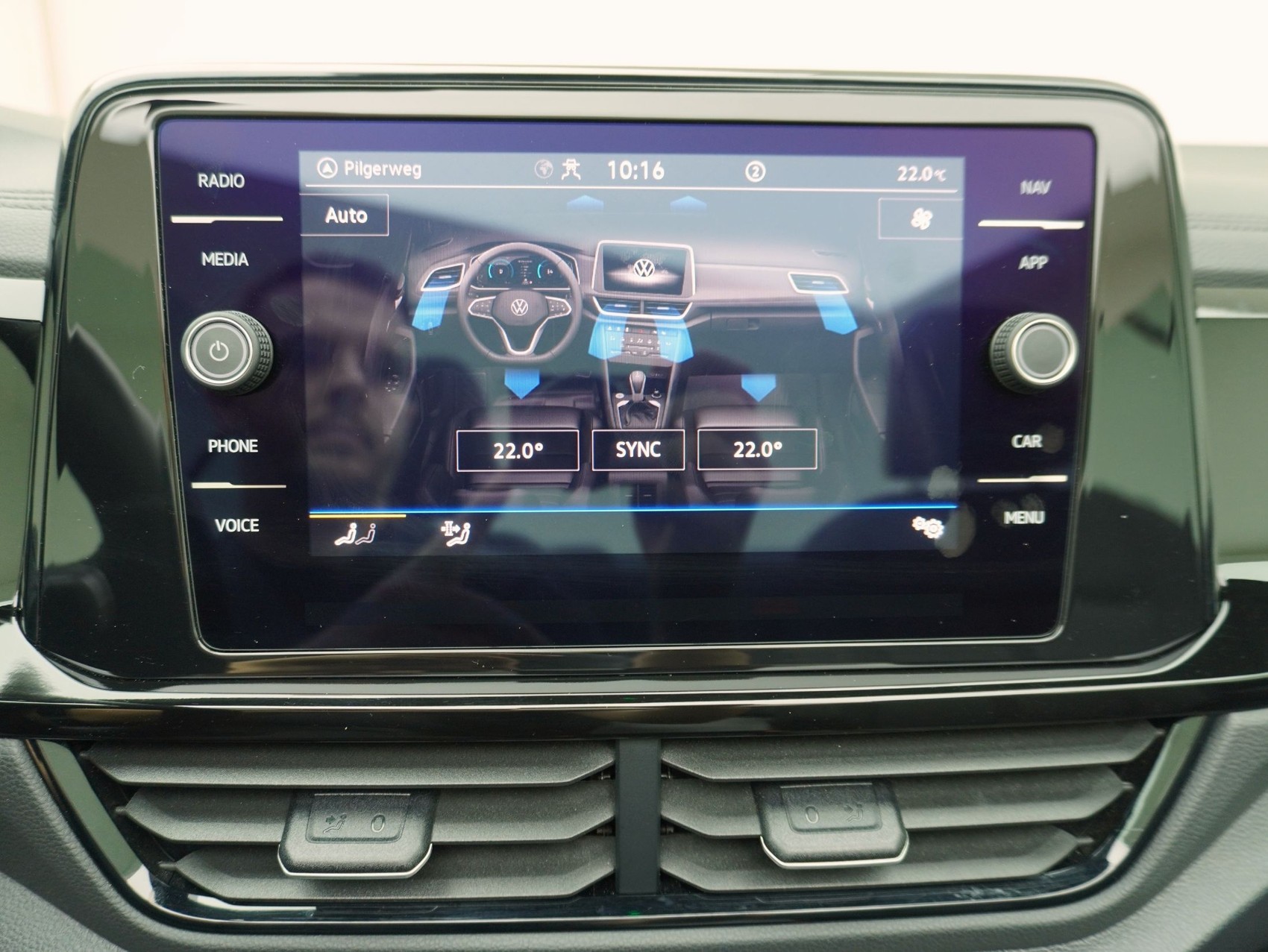 VW T-Roc Cabriolet 1.5 TSI DSG Black Style-image-17