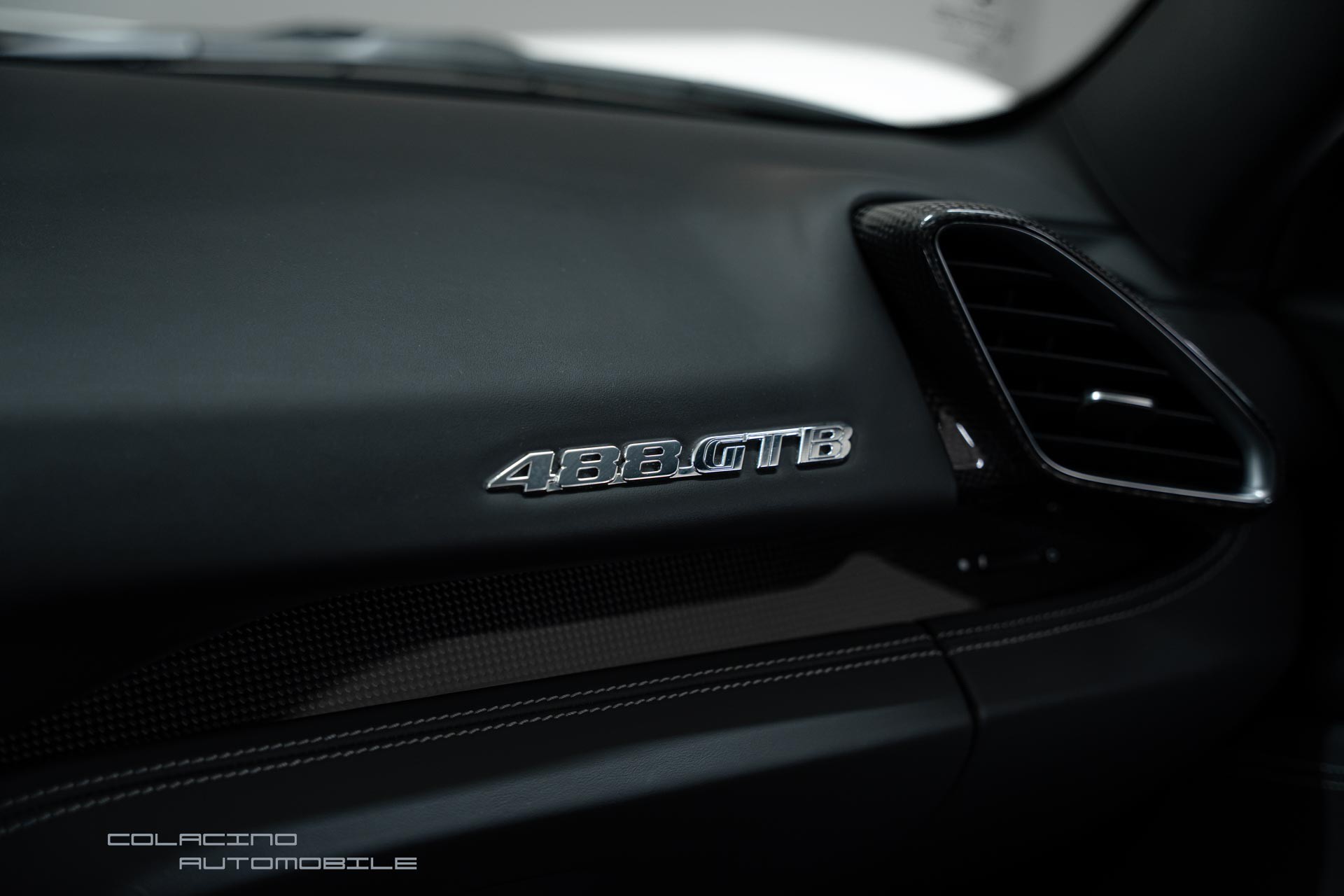 FERRARI 488 GTB 3.9 V8-image-22