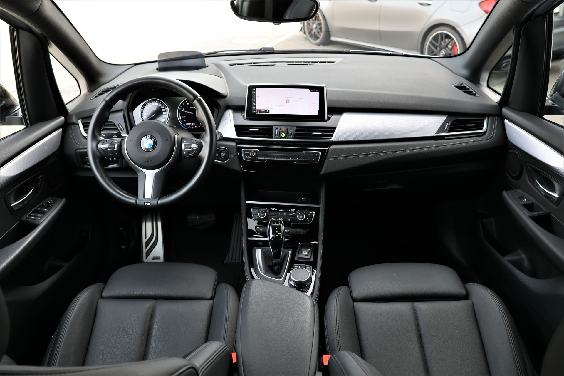 BMW 218d xDrive Active Tourer Steptronic M Sport (CH)-image-14