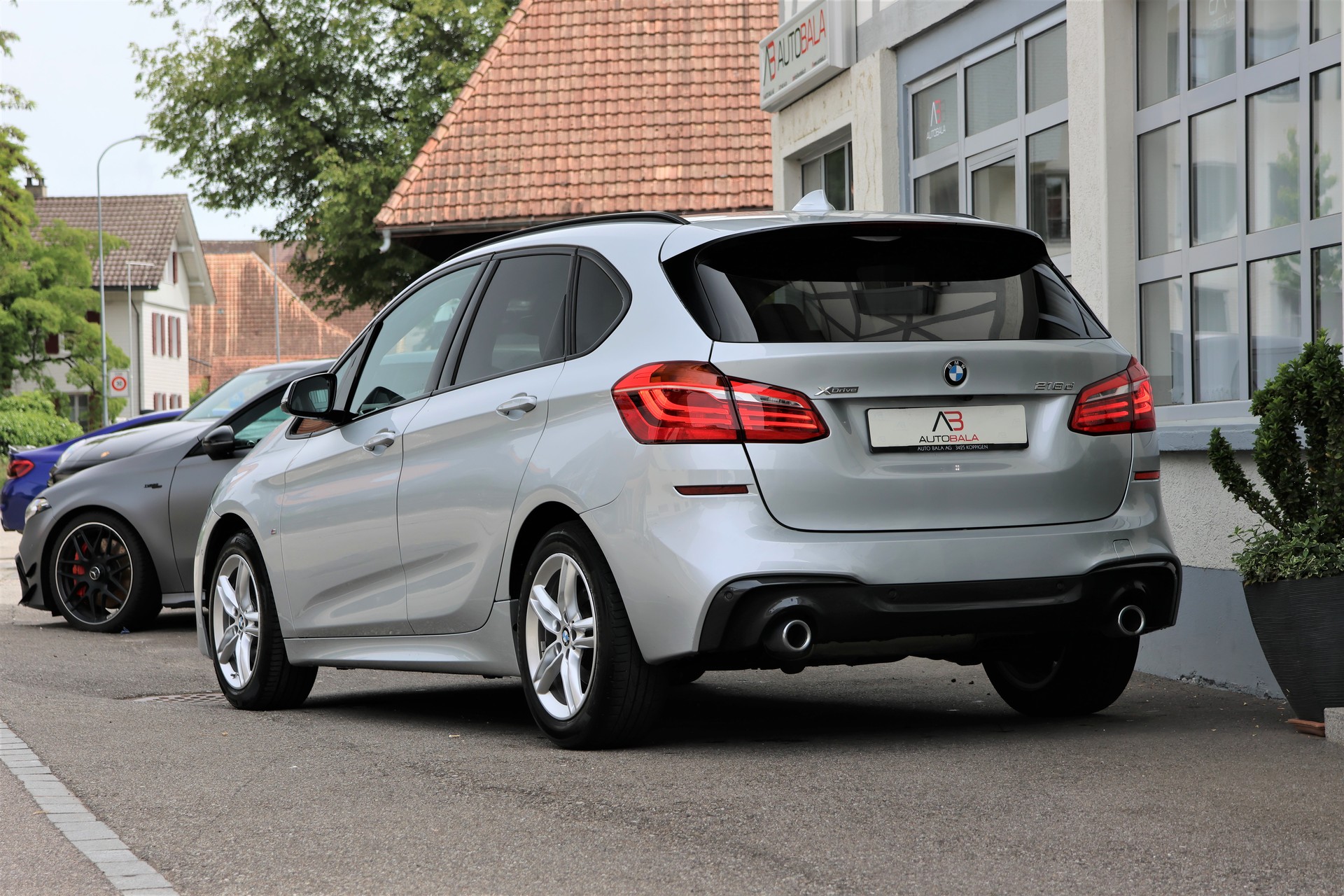BMW 218d xDrive Active Tourer Steptronic M Sport (CH)-image-2