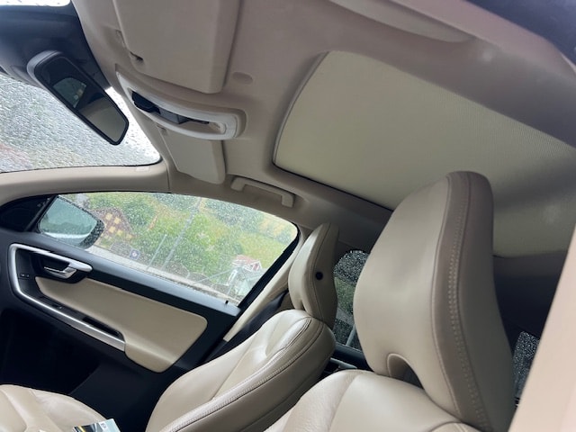 VOLVO XC60 D3 AWD Summum Geartronic-image-2